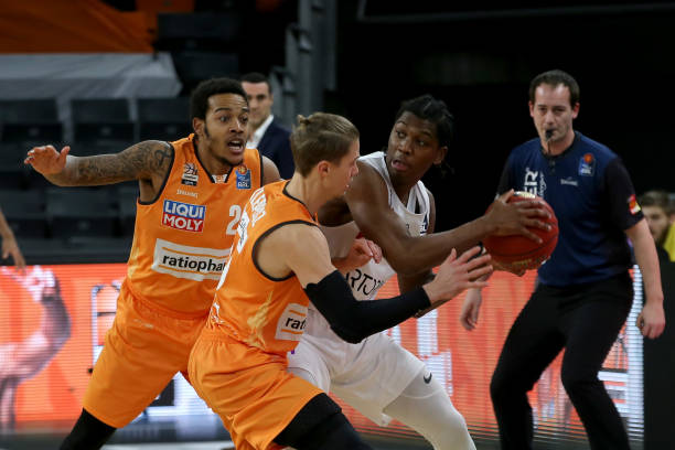 调整并未奏 调整并未奏