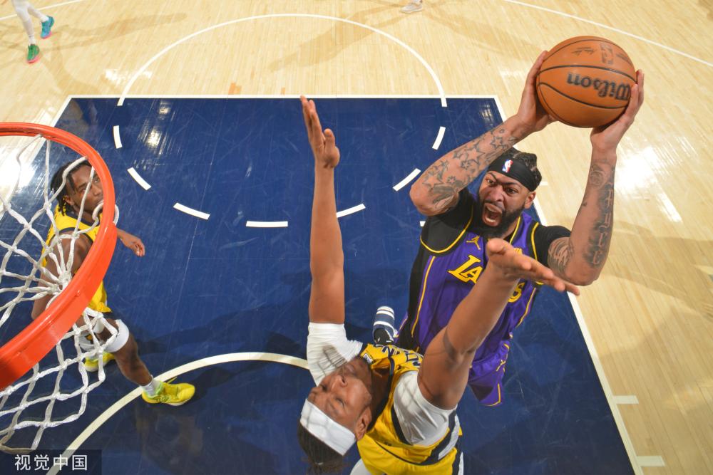 的是两人在 的是两人在